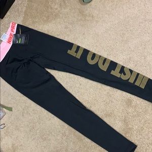 Womens Nike Pro Warm Leggings size xs